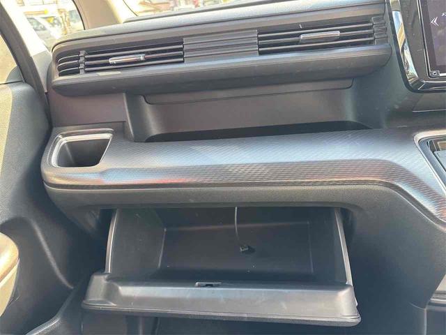 ステップワゴンスパーダ e:HEVスパーダ G ホンダセンシング バックカメラ ナビ TV オートクルーズコントロール レーンアシスト 衝突被害軽減システム 両側スライドドア オートライト LEDヘッドランプ スマートキー 電動格納ミラー(32枚目)