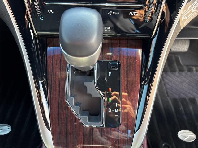 ハリアー プレミアム アドバンスドパッケージ 全周囲カメラ クリアランスソナー オートクルーズコントロール レーンアシスト パワーシート 衝突被害軽減システム ナビ オートマチックハイビーム オートライト 電動リアゲート アルミホイール(8枚目)