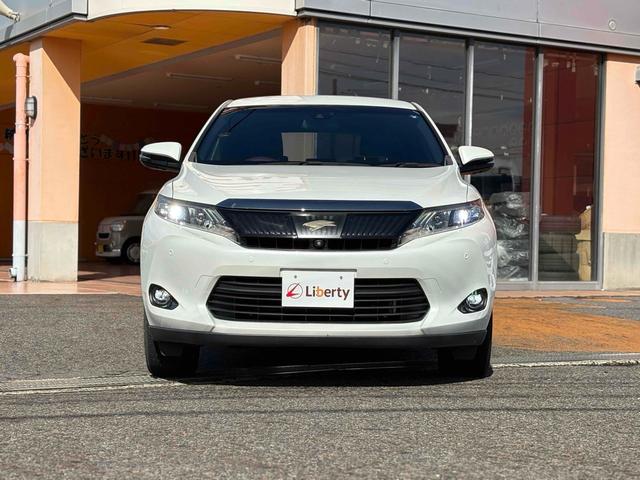 ハリアー プレミアム アドバンスドパッケージ 全周囲カメラ クリアランスソナー オートクルーズコントロール レーンアシスト パワーシート 衝突被害軽減システム ナビ オートマチックハイビーム オートライト 電動リアゲート アルミホイール(17枚目)