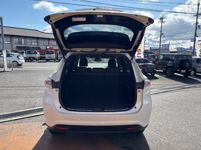 ハリアー プレミアム アドバンスドパッケージ 全周囲カメラ クリアランスソナー オートクルーズコントロール レーンアシスト パワーシート 衝突被害軽減システム ナビ オートマチックハイビーム オートライト 電動リアゲート アルミホイール(23枚目)