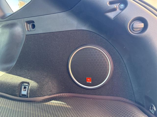 ハリアー プレミアム アドバンスドパッケージ 全周囲カメラ クリアランスソナー オートクルーズコントロール レーンアシスト パワーシート 衝突被害軽減システム ナビ オートマチックハイビーム オートライト 電動リアゲート アルミホイール(26枚目)