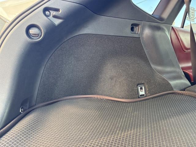 ハリアー プレミアム アドバンスドパッケージ 全周囲カメラ クリアランスソナー オートクルーズコントロール レーンアシスト パワーシート 衝突被害軽減システム ナビ オートマチックハイビーム オートライト 電動リアゲート アルミホイール(27枚目)