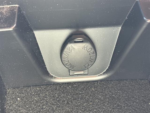 ハリアー プレミアム アドバンスドパッケージ 全周囲カメラ クリアランスソナー オートクルーズコントロール レーンアシスト パワーシート 衝突被害軽減システム ナビ オートマチックハイビーム オートライト 電動リアゲート アルミホイール(33枚目)