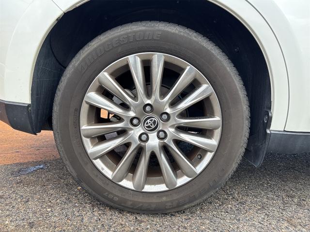 ハリアー プレミアム アドバンスドパッケージ 全周囲カメラ クリアランスソナー オートクルーズコントロール レーンアシスト パワーシート 衝突被害軽減システム ナビ オートマチックハイビーム オートライト 電動リアゲート アルミホイール(47枚目)