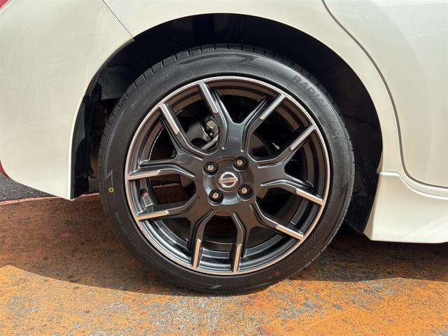 ノート ニスモ S ETC アルミホイール LEDヘッドランプ スマートキー 電動格納ミラー MT 盗難防止システム 衝突安全ボディ ABS ESC ミュージックプレイヤー接続可 エアコン パワーステアリング(46枚目)