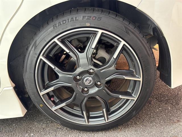 ノート ニスモ S ETC アルミホイール LEDヘッドランプ スマートキー 電動格納ミラー MT 盗難防止システム 衝突安全ボディ ABS ESC ミュージックプレイヤー接続可 エアコン パワーステアリング(47枚目)