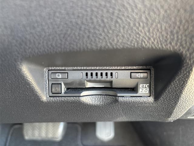 プリウス Aプレミアム ツーリングセレクション クリアランスソナー レーンアシスト オートクルーズコントロール パークアシスト 衝突被害軽減システム バックカメラ アルミホイール オートマチックハイビーム LEDヘッドランプ(5枚目)