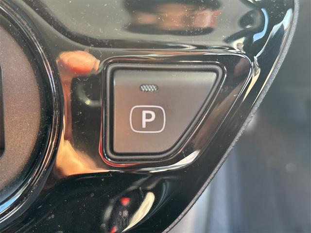 プリウス Aプレミアム ツーリングセレクション クリアランスソナー レーンアシスト オートクルーズコントロール パークアシスト 衝突被害軽減システム バックカメラ アルミホイール オートマチックハイビーム LEDヘッドランプ(12枚目)