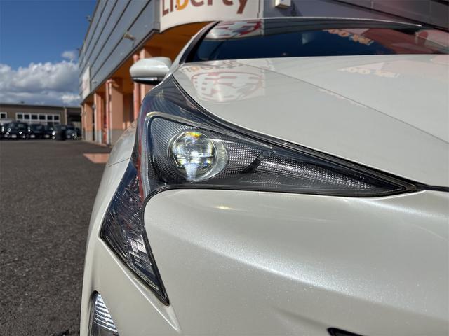 プリウス Aプレミアム ツーリングセレクション クリアランスソナー レーンアシスト オートクルーズコントロール パークアシスト 衝突被害軽減システム バックカメラ アルミホイール オートマチックハイビーム LEDヘッドランプ(55枚目)