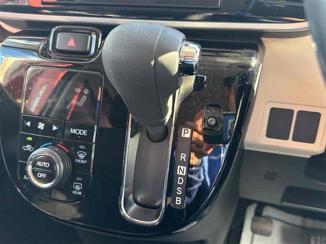 ムーヴキャンバス Xブラックインテリアリミテッド SAIII ETC 全周囲カメラ 両側電動スライドドア 純正8インチナビ TV クリアランスソナー 衝突被害軽減システム オートマチックハイビーム オートライト スマートキー アイドリングストップ(11枚目)