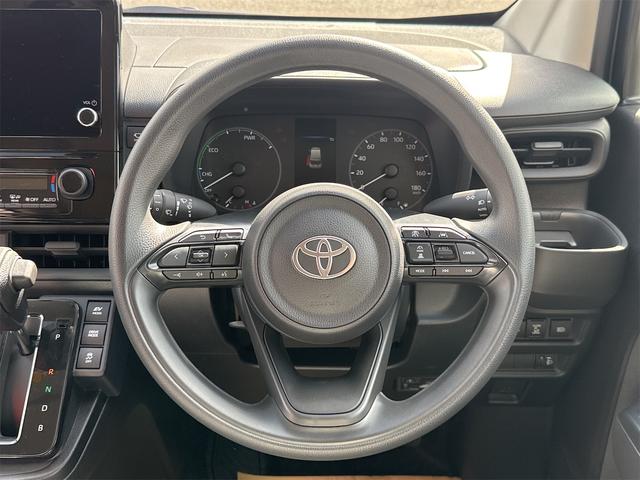 シエンタ ハイブリッドＧ　ＥＴＣ　全周囲カメラ　クリアランスソナー　オートクルーズコントロール　衝突被害軽減システム　両側電動スライドドア　オートマチックハイビーム　オートライト　ＬＥＤヘッドランプ　スマートキー（6枚目）