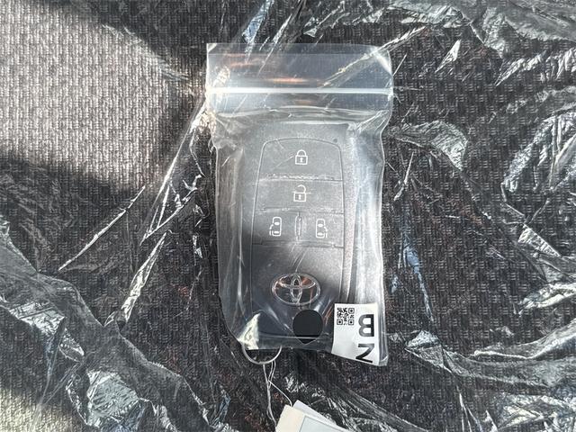 シエンタ ハイブリッドＧ　ＥＴＣ　全周囲カメラ　クリアランスソナー　オートクルーズコントロール　衝突被害軽減システム　両側電動スライドドア　オートマチックハイビーム　オートライト　ＬＥＤヘッドランプ　スマートキー（28枚目）