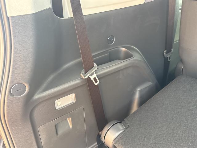 シエンタ ハイブリッドＧ　ＥＴＣ　全周囲カメラ　クリアランスソナー　オートクルーズコントロール　衝突被害軽減システム　両側電動スライドドア　オートマチックハイビーム　オートライト　ＬＥＤヘッドランプ　スマートキー（32枚目）