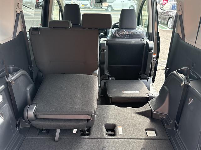 シエンタ ハイブリッドＧ　ＥＴＣ　全周囲カメラ　クリアランスソナー　オートクルーズコントロール　衝突被害軽減システム　両側電動スライドドア　オートマチックハイビーム　オートライト　ＬＥＤヘッドランプ　スマートキー（33枚目）