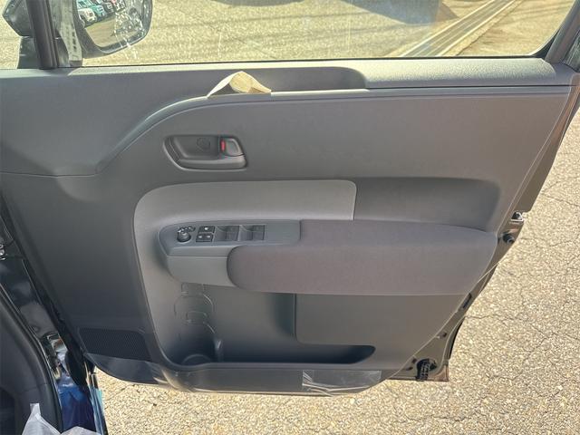 シエンタ ハイブリッドＧ　ＥＴＣ　全周囲カメラ　クリアランスソナー　オートクルーズコントロール　衝突被害軽減システム　両側電動スライドドア　オートマチックハイビーム　オートライト　ＬＥＤヘッドランプ　スマートキー（38枚目）