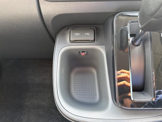 シエンタ ハイブリッドＧ　ＥＴＣ　全周囲カメラ　クリアランスソナー　オートクルーズコントロール　衝突被害軽減システム　両側電動スライドドア　オートマチックハイビーム　オートライト　ＬＥＤヘッドランプ　スマートキー（42枚目）