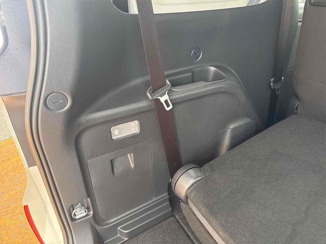 シエンタ Ｇ　ＥＴＣ　バックカメラ　オートクルーズコントロール　レーンアシスト　衝突被害軽減システム　両側電動スライドドア　オートマチックハイビーム　オートライト　ＬＥＤヘッドランプ　スマートキー　電動格納ミラー（33枚目）