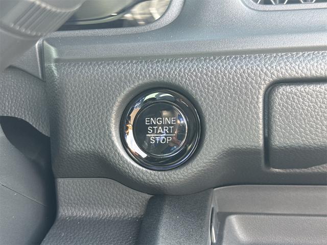 ステップワゴン スパーダ　バックカメラ　クリアランスソナー　オートクルーズコントロール　レーンアシスト　衝突被害軽減システム　両側電動スライドドア　オートライト　ＬＥＤヘッドランプ　電動リアゲート　スマートキー　電動格納ミラー（7枚目）