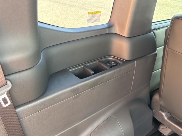 ステップワゴン スパーダ　バックカメラ　クリアランスソナー　オートクルーズコントロール　レーンアシスト　衝突被害軽減システム　両側電動スライドドア　オートライト　ＬＥＤヘッドランプ　電動リアゲート　スマートキー　電動格納ミラー（29枚目）