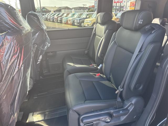 ステップワゴン スパーダ　バックカメラ　クリアランスソナー　オートクルーズコントロール　レーンアシスト　衝突被害軽減システム　両側電動スライドドア　オートライト　ＬＥＤヘッドランプ　電動リアゲート　スマートキー　電動格納ミラー（32枚目）