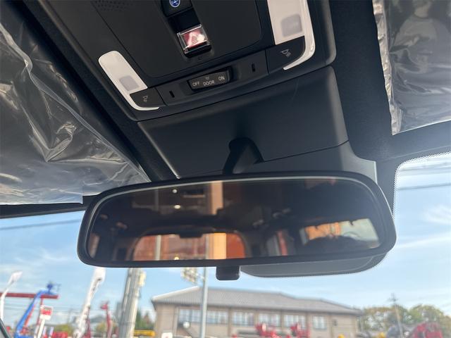 ステップワゴン スパーダ　バックカメラ　クリアランスソナー　オートクルーズコントロール　レーンアシスト　衝突被害軽減システム　両側電動スライドドア　オートライト　ＬＥＤヘッドランプ　電動リアゲート　スマートキー　電動格納ミラー（43枚目）