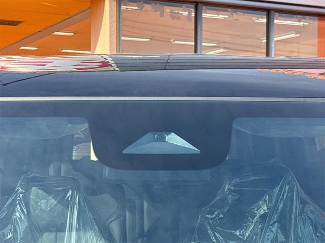 ステップワゴン スパーダ　バックカメラ　クリアランスソナー　オートクルーズコントロール　レーンアシスト　衝突被害軽減システム　両側電動スライドドア　オートライト　ＬＥＤヘッドランプ　電動リアゲート　スマートキー　電動格納ミラー（56枚目）