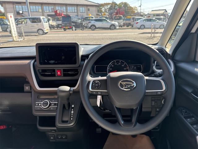 ムーヴ X バックカメラ 両側スライド・片側電動 クリアランスソナー 衝突被害軽減システム オートライト スマートキー アイドリングストップ 電動格納ミラー シートヒーター ベンチシート CVT ESC エアコン(5枚目)