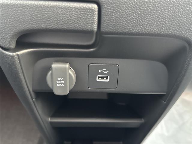 フリード エアー EX クロスター バックカメラ クリアランスソナー レーンアシスト 両側電動スライドドア オートライト スマートキー 電動格納ミラー 3列シート CVT USB ESC(9枚目)