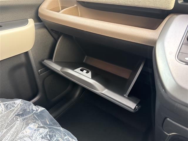 フリード エアー EX クロスター バックカメラ クリアランスソナー レーンアシスト 両側電動スライドドア オートライト スマートキー 電動格納ミラー 3列シート CVT USB ESC(14枚目)