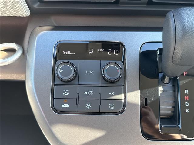 フリード エアー クリアランスソナー オートクルーズコントロール 衝突被害軽減システム 両側電動スライドドア オートライト LEDヘッドランプ スマートキー 電動格納ミラー 3列シート フルフラット CVT USB(7枚目)