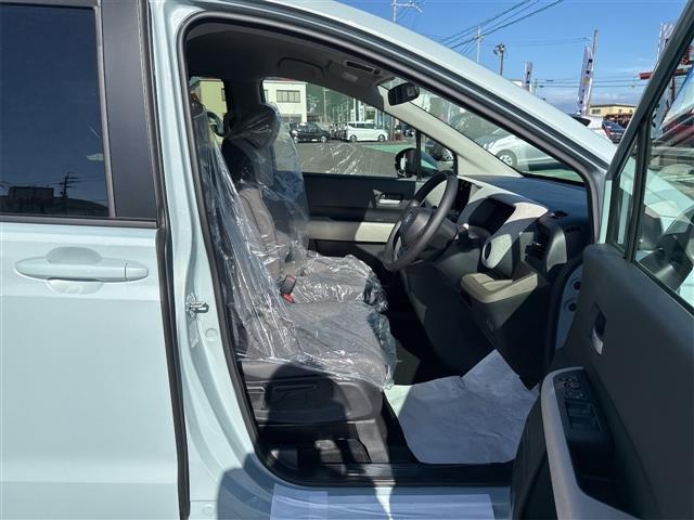 フリード エアー クリアランスソナー オートクルーズコントロール 衝突被害軽減システム 両側電動スライドドア オートライト LEDヘッドランプ スマートキー 電動格納ミラー 3列シート フルフラット CVT USB(34枚目)