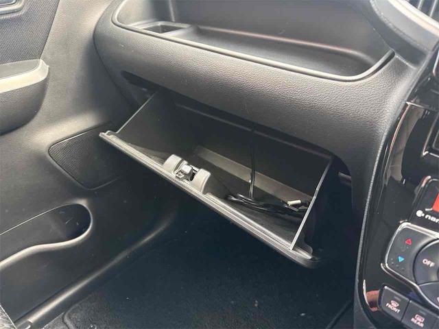 ソリオバンディット ハイブリッドMV ETC バックカメラ ナビ TV オートクルーズコントロール レーンアシスト 衝突被害軽減システム 両側電動スライドドア オートライト LEDヘッドランプ スマートキー アイドリングストップ(46枚目)