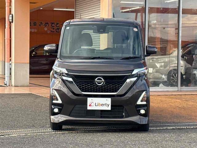 ルークス ハイウェイスター　Ｘ　プロパイロットエディション　ＥＴＣ　全周囲カメラ　両側電動スライドドア　ナビ　オートクルーズコントロール　オートライト　スマートキー　アイドリングストップ　電動格納ミラー　ベンチシート　ＣＶＴ　ＣＤ（16枚目）