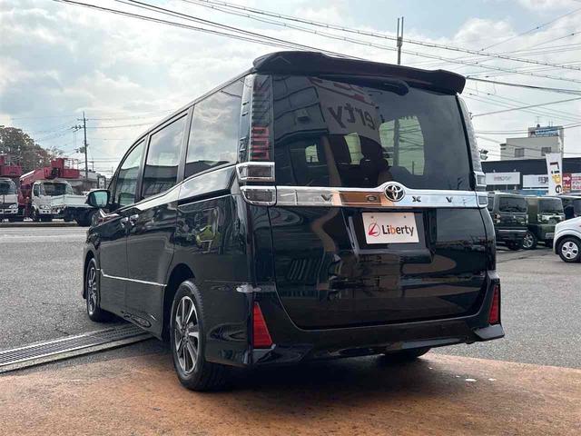 トヨタ ヴォクシー 20枚目
