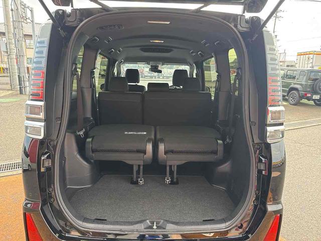 トヨタ ヴォクシー 25枚目