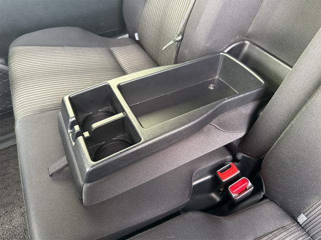 トヨタ ヴォクシー 38枚目