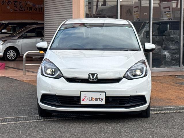 フィット ホーム　ＥＴＣ　バックカメラ　ナビ　クリアランスソナー　オートクルーズコントロール　レーンアシスト　衝突被害軽減システム　オートライト　ＬＥＤヘッドランプ　スマートキー　電動格納ミラー（16枚目）