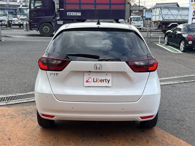 フィット ホーム　ＥＴＣ　バックカメラ　ナビ　クリアランスソナー　オートクルーズコントロール　レーンアシスト　衝突被害軽減システム　オートライト　ＬＥＤヘッドランプ　スマートキー　電動格納ミラー（20枚目）