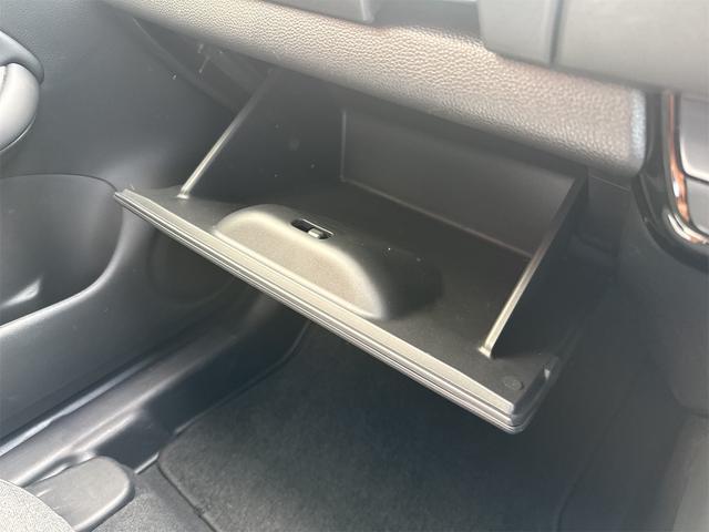 フィット ホーム　ＥＴＣ　バックカメラ　ナビ　クリアランスソナー　オートクルーズコントロール　レーンアシスト　衝突被害軽減システム　オートライト　ＬＥＤヘッドランプ　スマートキー　電動格納ミラー（42枚目）