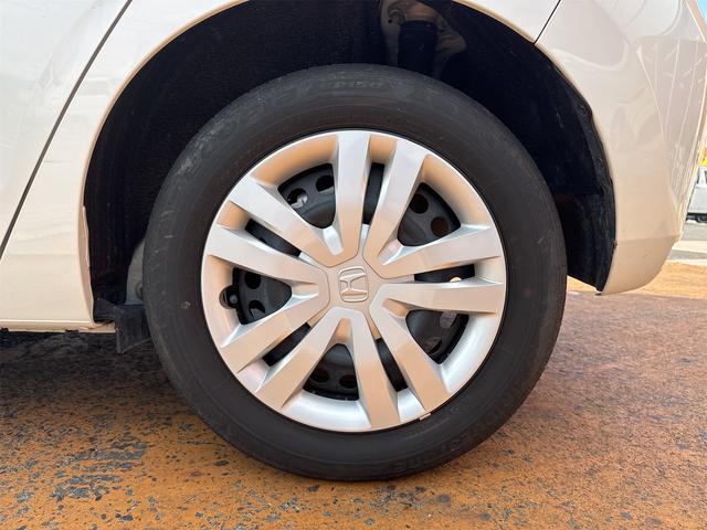 フィット ホーム　ＥＴＣ　バックカメラ　ナビ　クリアランスソナー　オートクルーズコントロール　レーンアシスト　衝突被害軽減システム　オートライト　ＬＥＤヘッドランプ　スマートキー　電動格納ミラー（51枚目）