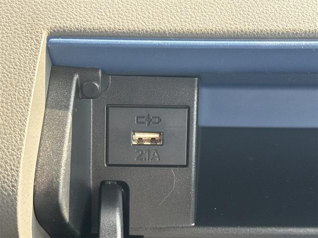 この度は当店のお車をご覧になっていただき、誠にありがとうございます。ぜひじっくりとご検討下さい。気軽にお問合せ・お見積りお待ちしております。