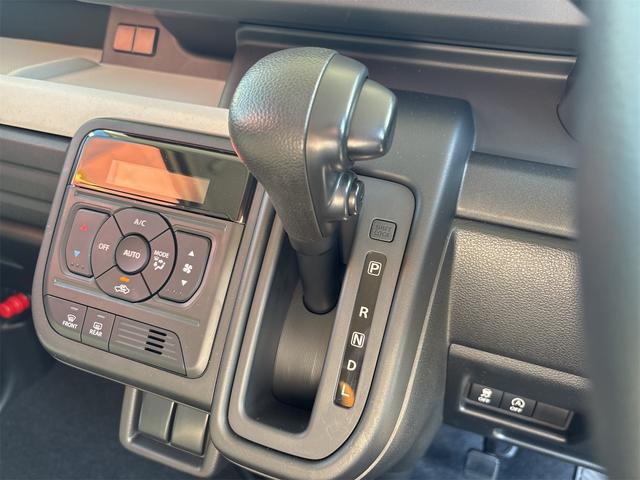 スペーシア ハイブリッドＧ　両側スライドドア　クリアランスソナー　オートライト　スマートキー　アイドリングストップ　電動格納ミラー　ベンチシート　ＣＶＴ　ＥＳＣ　エアコン　パワーウィンドウ（7枚目）