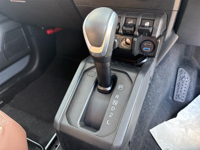 ジムニー ＸＣ　４ＷＤ　ＥＴＣ　バックカメラ　ナビ　ＴＶ　オートクルーズコントロール　レーンアシスト　衝突被害軽減システム　オートライト　ヘッドライトウォッシャー　スマートキー（11枚目）