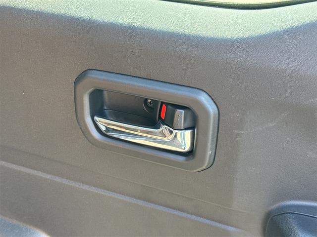 ジムニー ＸＣ　４ＷＤ　ＥＴＣ　バックカメラ　ナビ　ＴＶ　オートクルーズコントロール　レーンアシスト　衝突被害軽減システム　オートライト　ヘッドライトウォッシャー　スマートキー（39枚目）