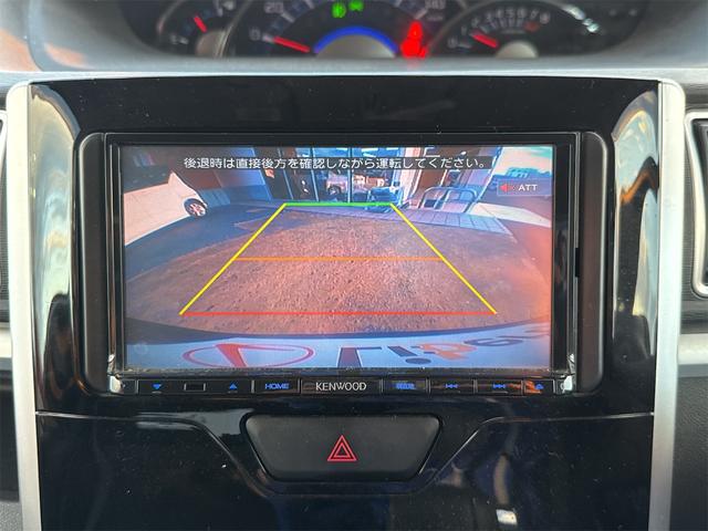 タント カスタムＸ　ＳＡＩＩ　ＥＴＣ　バックカメラ　両側スライド・片側電動　ナビ　ＴＶ　クリアランスソナー　衝突被害軽減システム　スマートキー　アイドリングストップ　電動格納ミラー　ベンチシート　ＣＶＴ（8枚目）