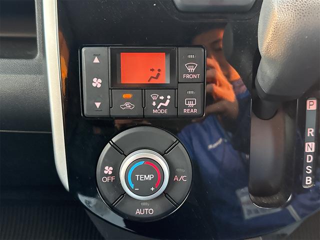 タント カスタムＸ　ＳＡＩＩ　ＥＴＣ　バックカメラ　両側スライド・片側電動　ナビ　ＴＶ　クリアランスソナー　衝突被害軽減システム　スマートキー　アイドリングストップ　電動格納ミラー　ベンチシート　ＣＶＴ（9枚目）