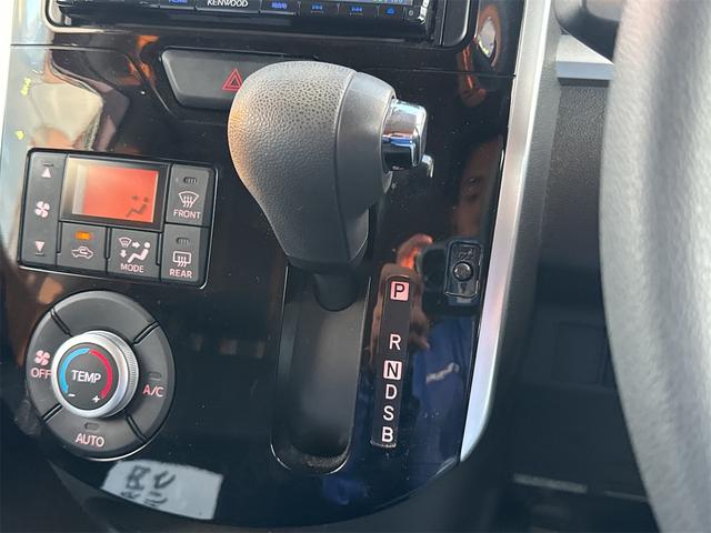 タント カスタムＸ　ＳＡＩＩ　ＥＴＣ　バックカメラ　両側スライド・片側電動　ナビ　ＴＶ　クリアランスソナー　衝突被害軽減システム　スマートキー　アイドリングストップ　電動格納ミラー　ベンチシート　ＣＶＴ（10枚目）