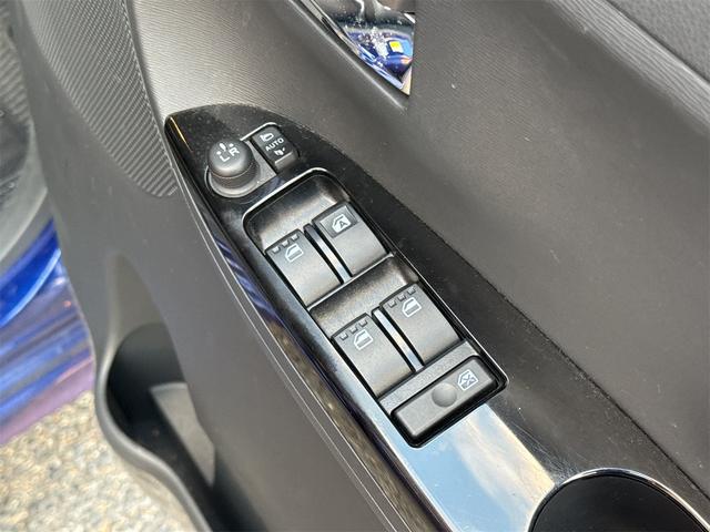 タント カスタムＸ　ＳＡＩＩ　ＥＴＣ　バックカメラ　両側スライド・片側電動　ナビ　ＴＶ　クリアランスソナー　衝突被害軽減システム　スマートキー　アイドリングストップ　電動格納ミラー　ベンチシート　ＣＶＴ（14枚目）