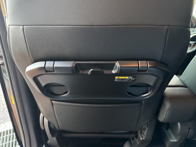 スペーシアカスタム ハイブリッドＸＳターボ　バックカメラ　両側電動スライドドア　ナビ　ＴＶ　クリアランスソナー　レーンアシスト　衝突被害軽減システム　オートライト　スマートキー　アイドリングストップ　電動格納ミラー　シートヒーター　ベンチシート（32枚目）