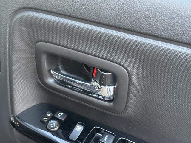 スペーシアカスタム ハイブリッドＸＳターボ　バックカメラ　両側電動スライドドア　ナビ　ＴＶ　クリアランスソナー　レーンアシスト　衝突被害軽減システム　オートライト　スマートキー　アイドリングストップ　電動格納ミラー　シートヒーター　ベンチシート（35枚目）